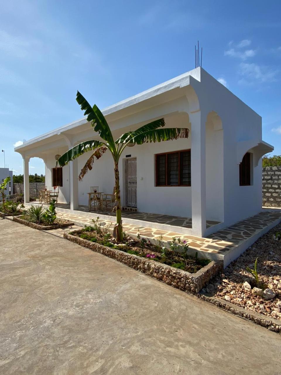 Bed and Breakfast Red Land House Watamu Exterior foto